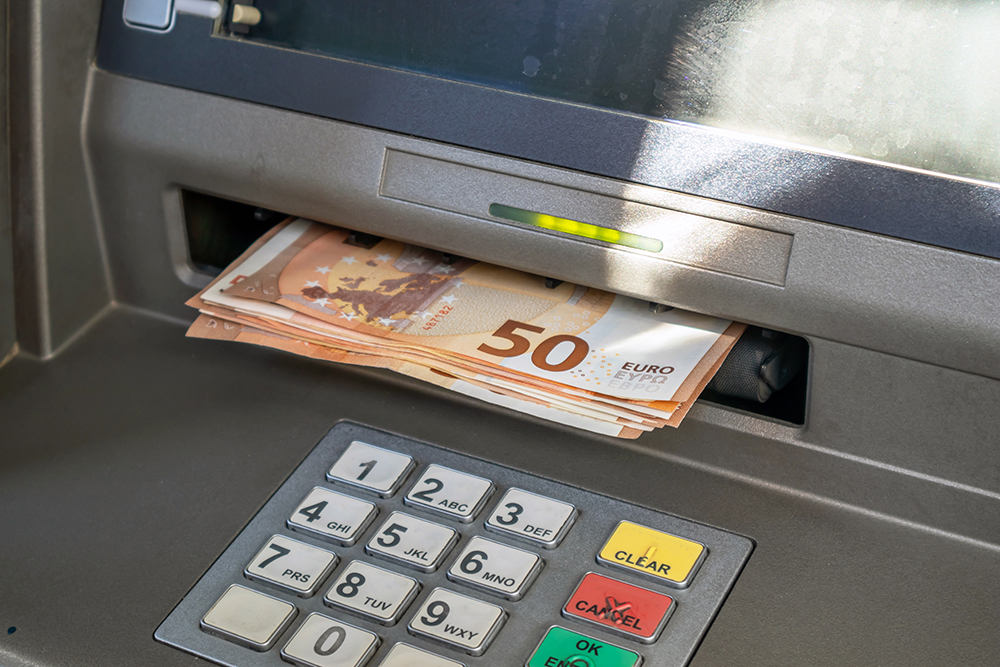 ATM cash deposit
