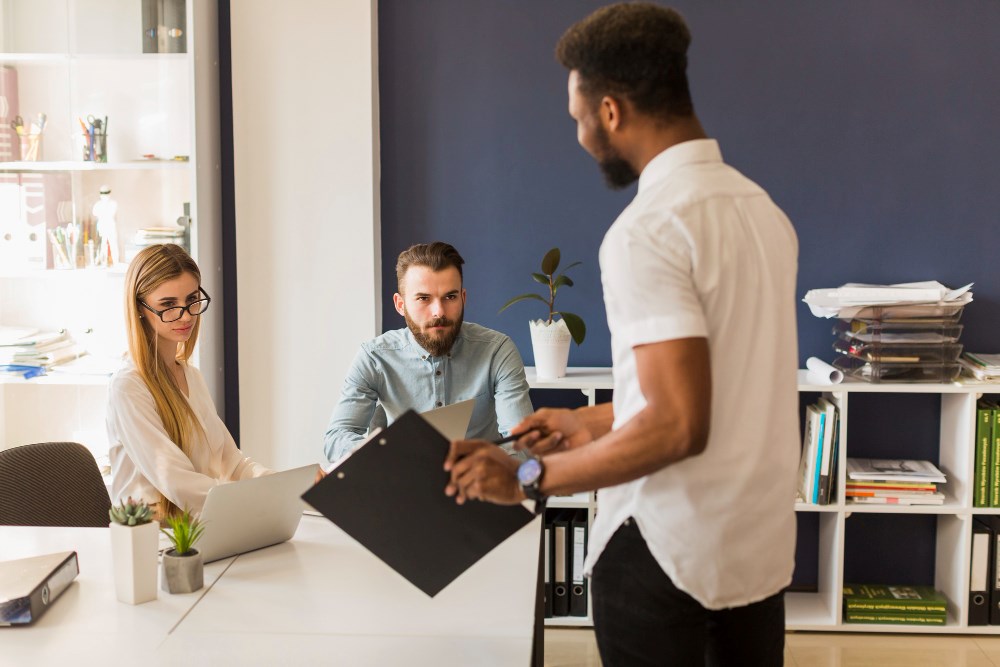 Employee Onboarding: How to Build a Strong First 90 Days